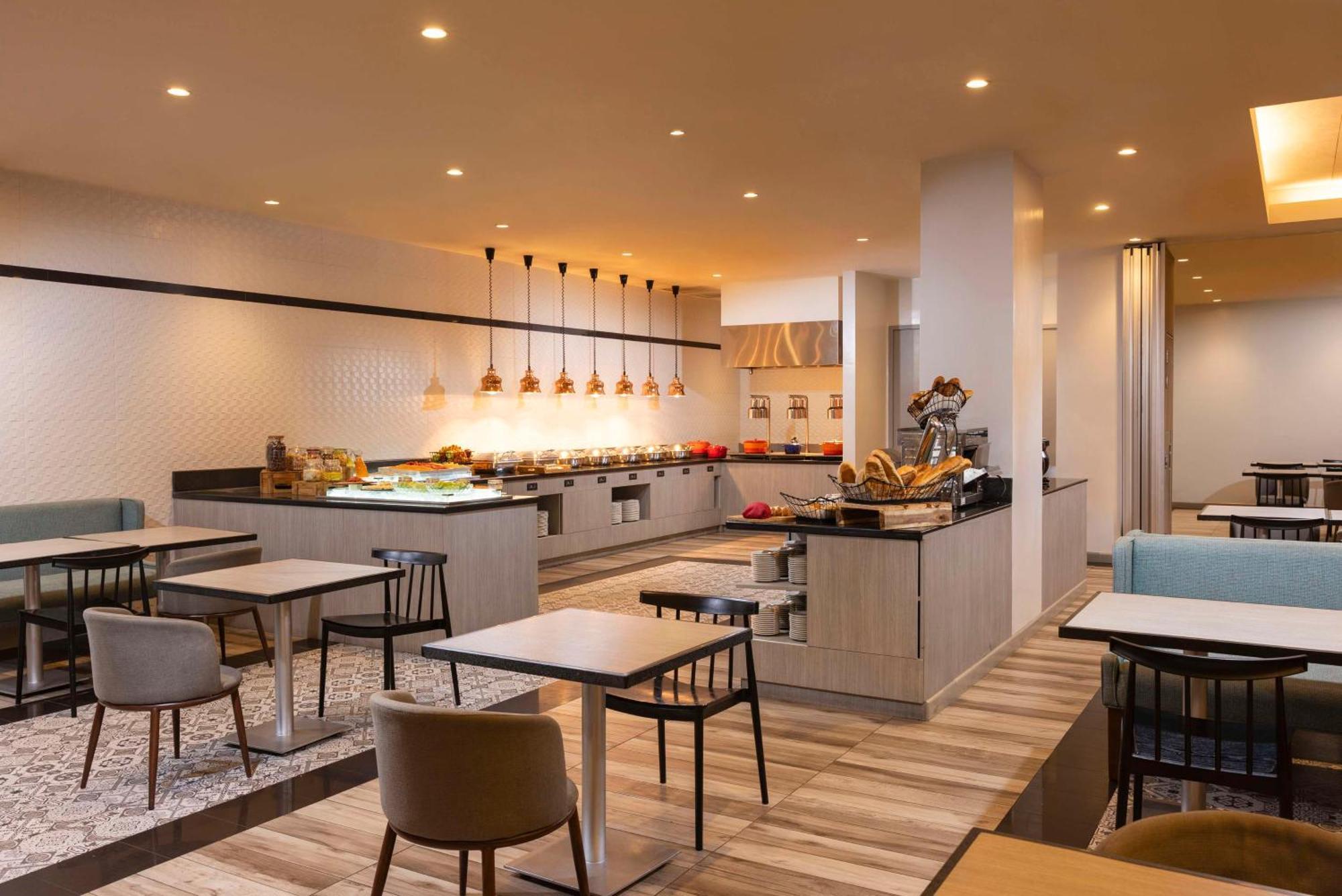 Park Inn By Radisson Iloilo מראה חיצוני תמונה