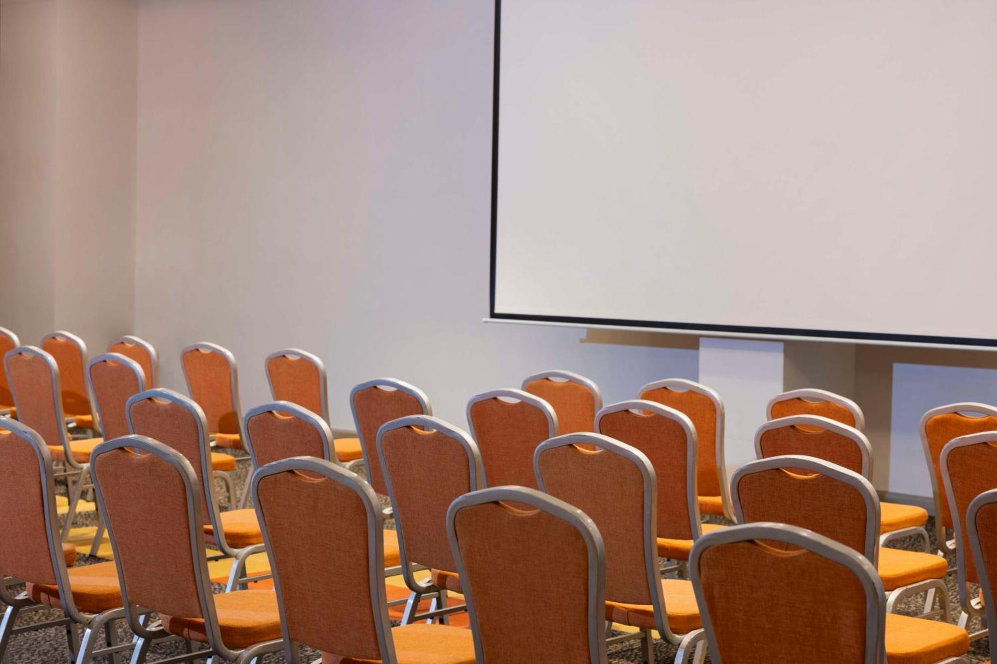 Park Inn By Radisson Iloilo מראה חיצוני תמונה