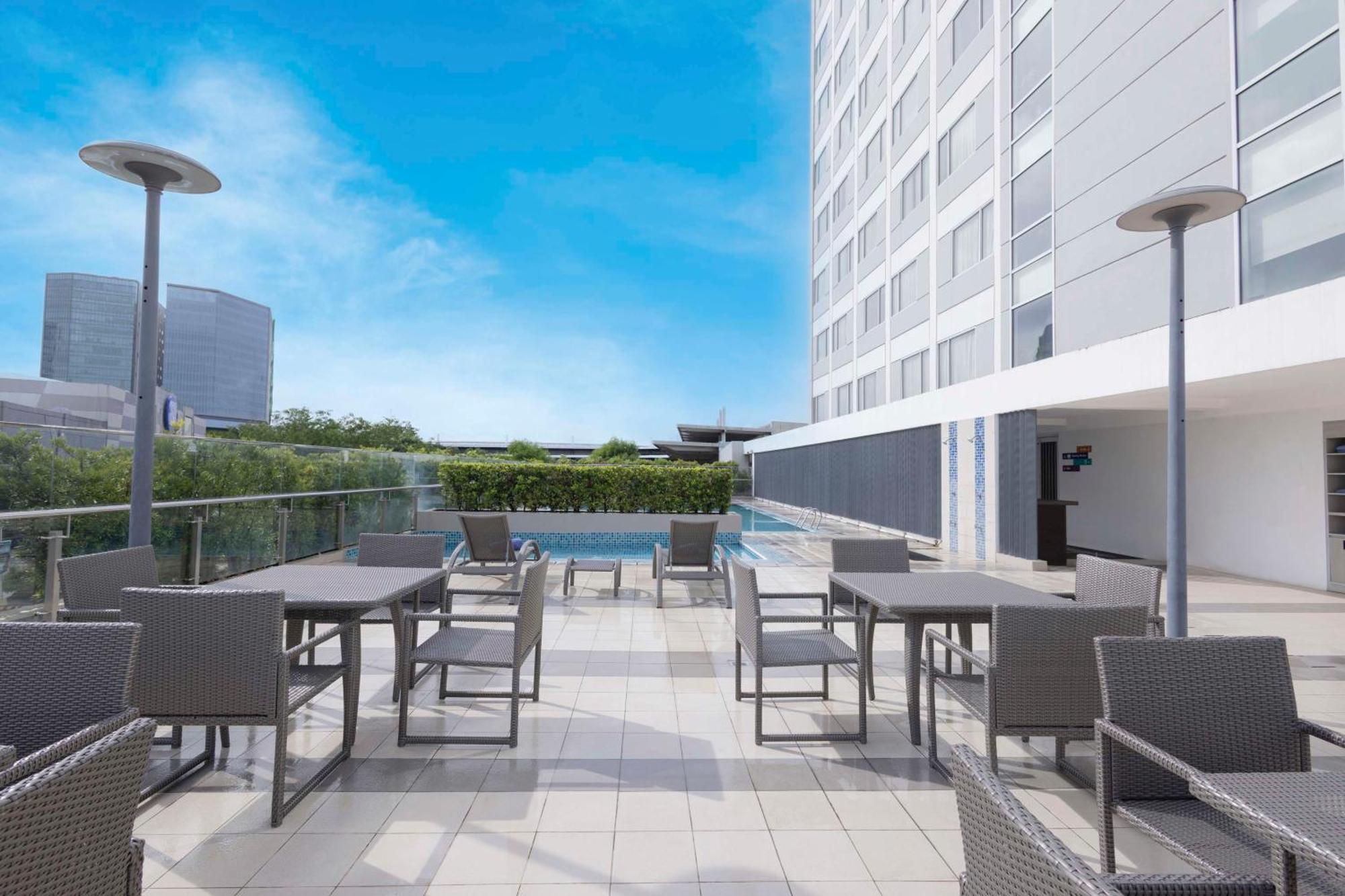 Park Inn By Radisson Iloilo מראה חיצוני תמונה